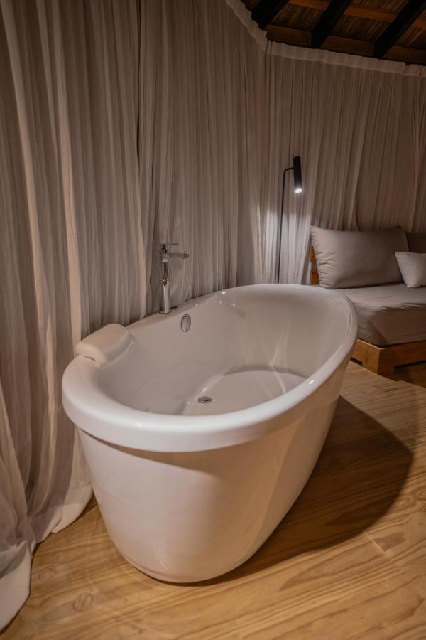 Reserva Natural Iguazu - Pristine Luxury Camp Puerto Libertad Bagian luar foto